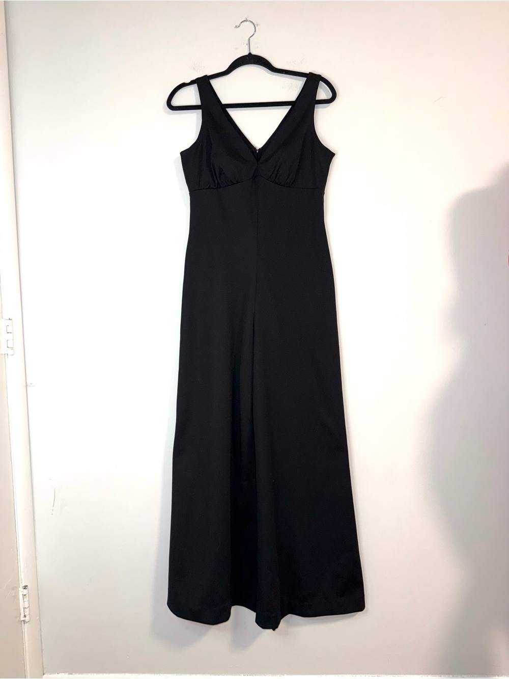 True Vintage 60s / 70s Bell Bottom Plunging V Neck Jumpsuit Black Sz 11/12